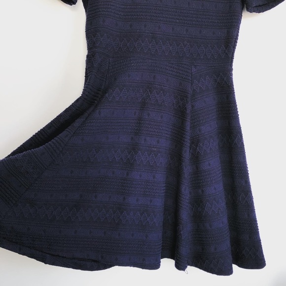 ✨2/$30✨ H&M NAVY DRESS - Picture 4 of 4